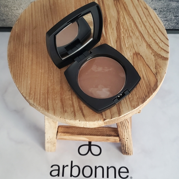 Glow on Bronzer NWT - Picture 3 of 7